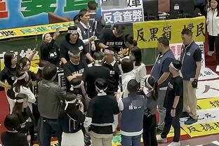 ?亚运会男篮小组赛-中国队45分大胜中国香港&3战全胜晋级8强
